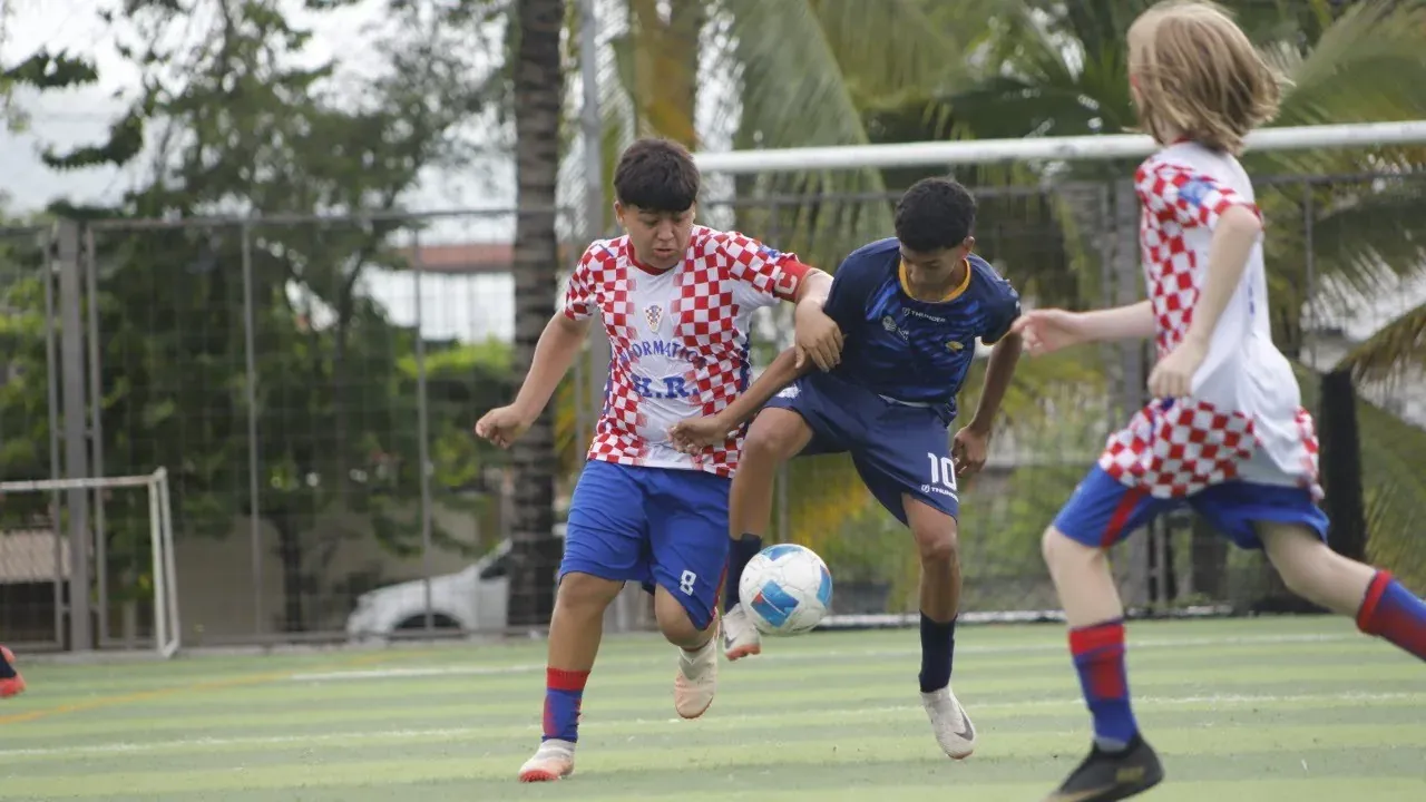 U.E. INFORMÁTICA PORTOVIEJO VS. U.E. RAFAELLO SANTI. U13 M
