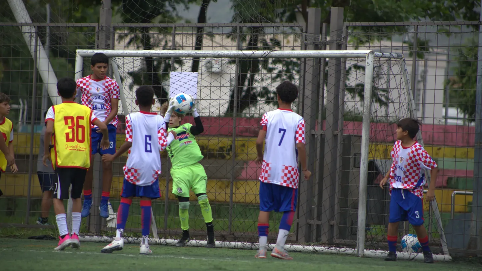 U.E. PORTOVIEJO VS. U.E. INFORMÁTICA PORTOVIEJO. U13 M