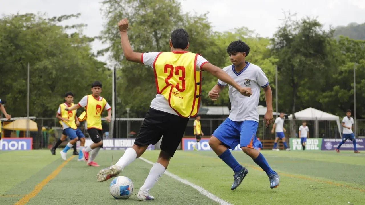 U.E. PEDRO ZAMBRANO BARCIA VS. U.E. PORTOVIEJO. U15 M
