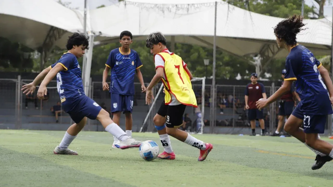 U.E. PORTOVIEJO VS. U.E. RAFAELLO SANTI. U13 M