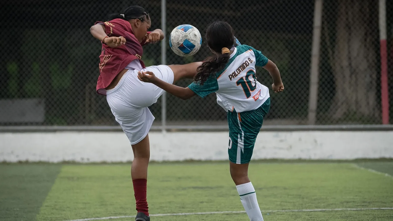 U.E. CARLOS CONCHA TORRES vs U.E. SAN DANIEL COMBONI. U15 F