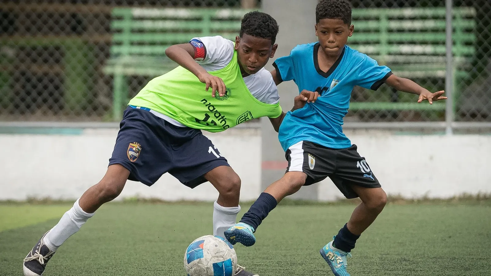 U.E. GUAYAQUIL vs U.E. LUIS VARGAS TORRES. U13