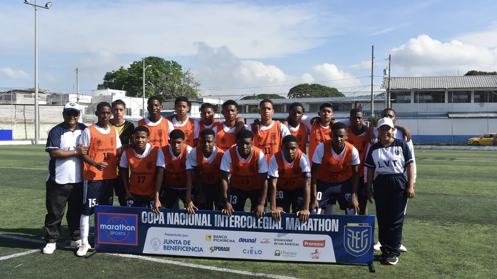 U.E. LUIS VARGAS TORRES vs U.E. ANGEL BARBISOTTI. U17
