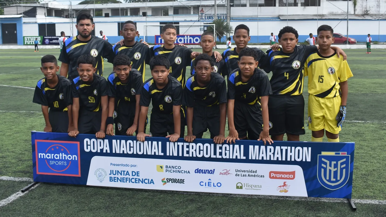 ESCUELA BÁSICA MADRE DEL SALVADOR vs U.E. CRISTO REY.  U13