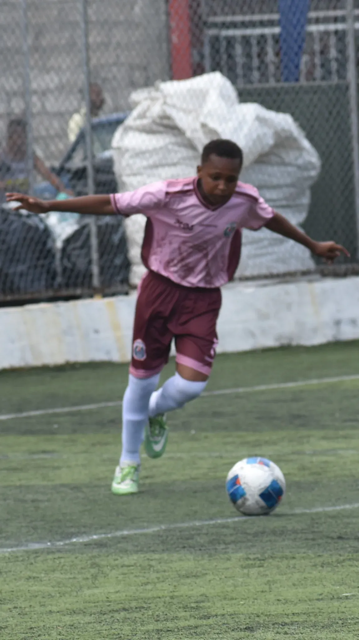 ESCUELA BÁSICA MADRE DEL SALVADOR vs U.E. CRISTO REY.  U13
