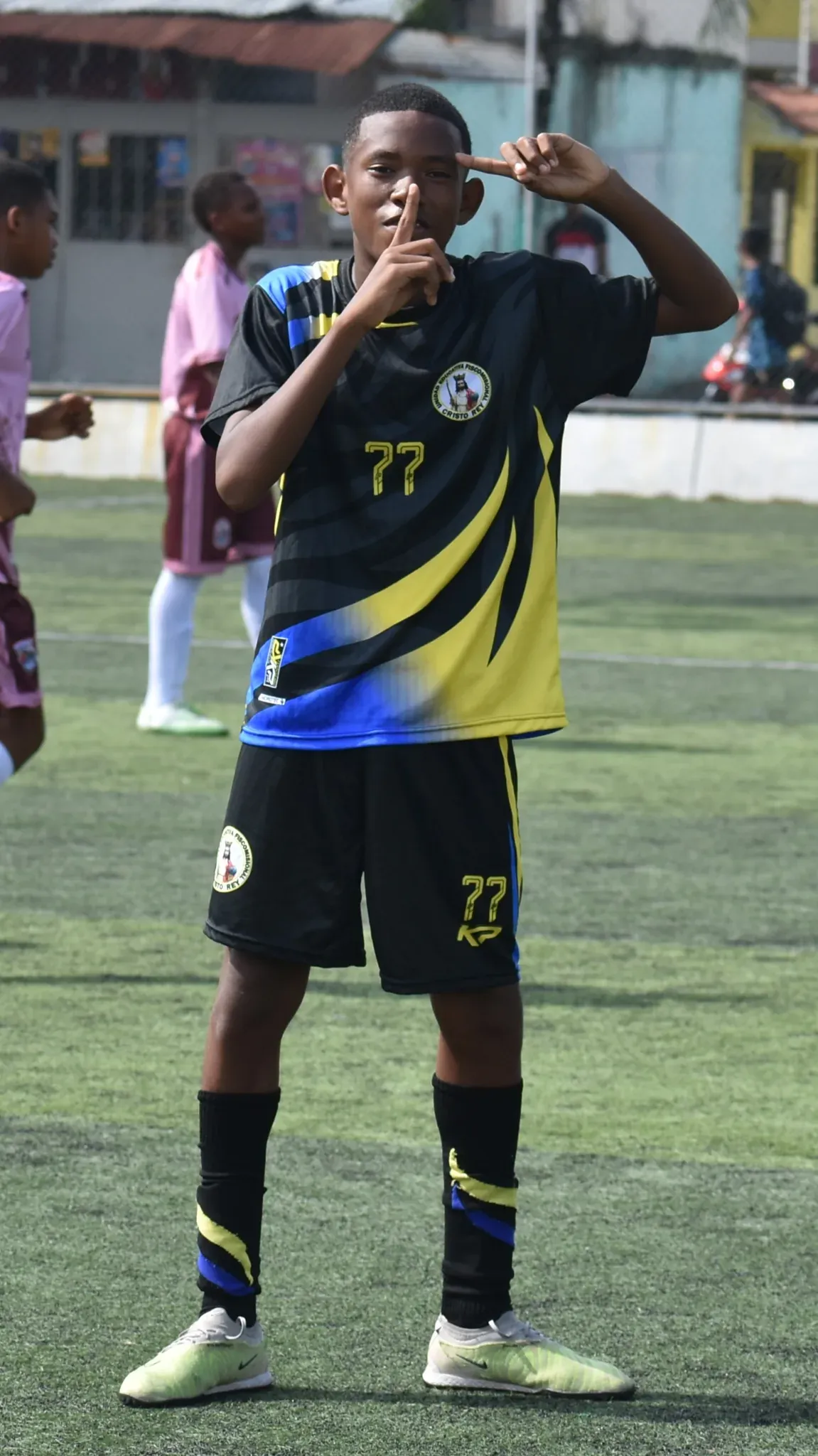 ESCUELA BÁSICA MADRE DEL SALVADOR vs U.E. CRISTO REY.  U13