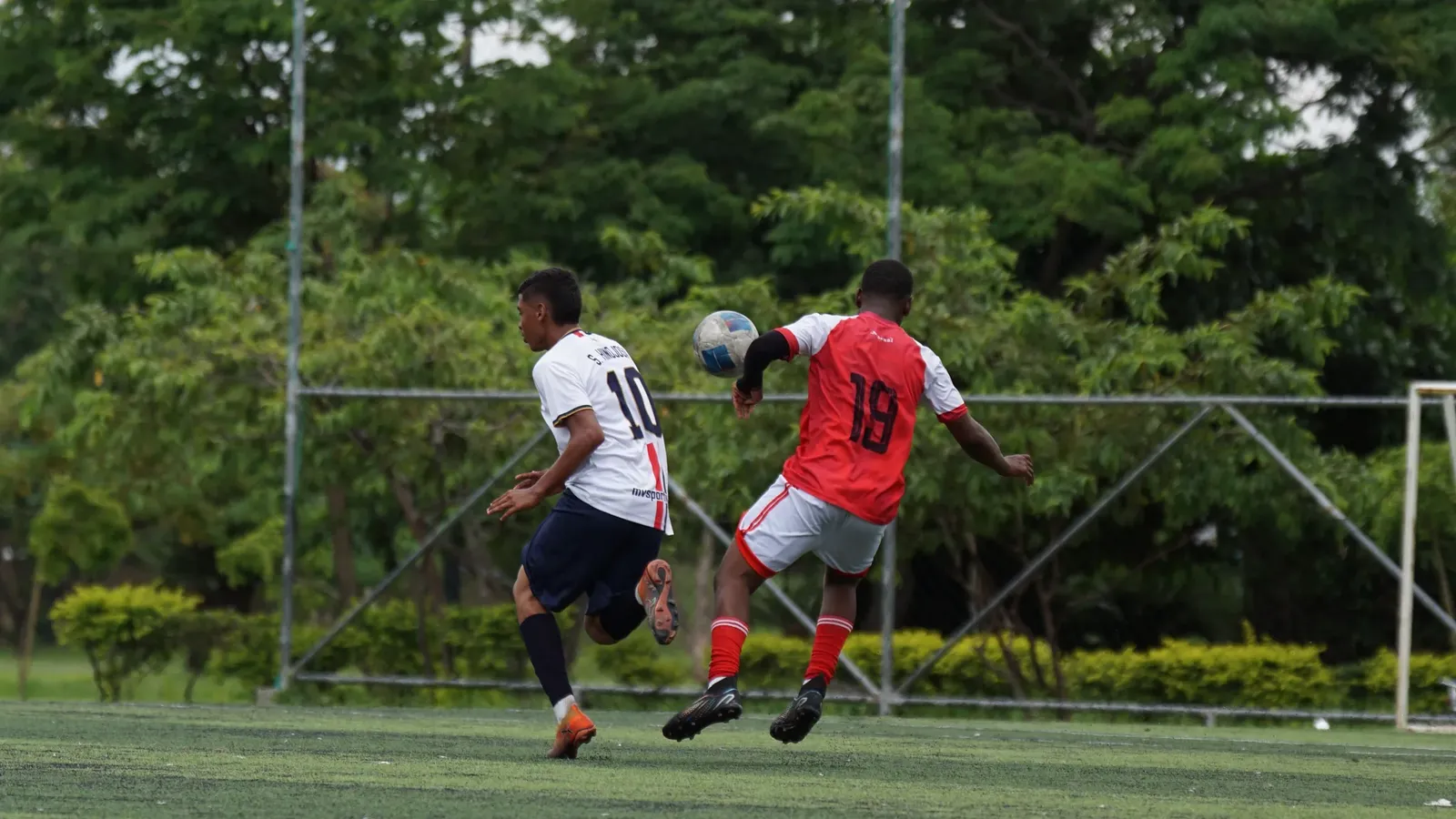 U.E. REPÚBLICA DE FILIPINAS VS. U.E. EMILIO ESTRADA CARMONA. U17 M
