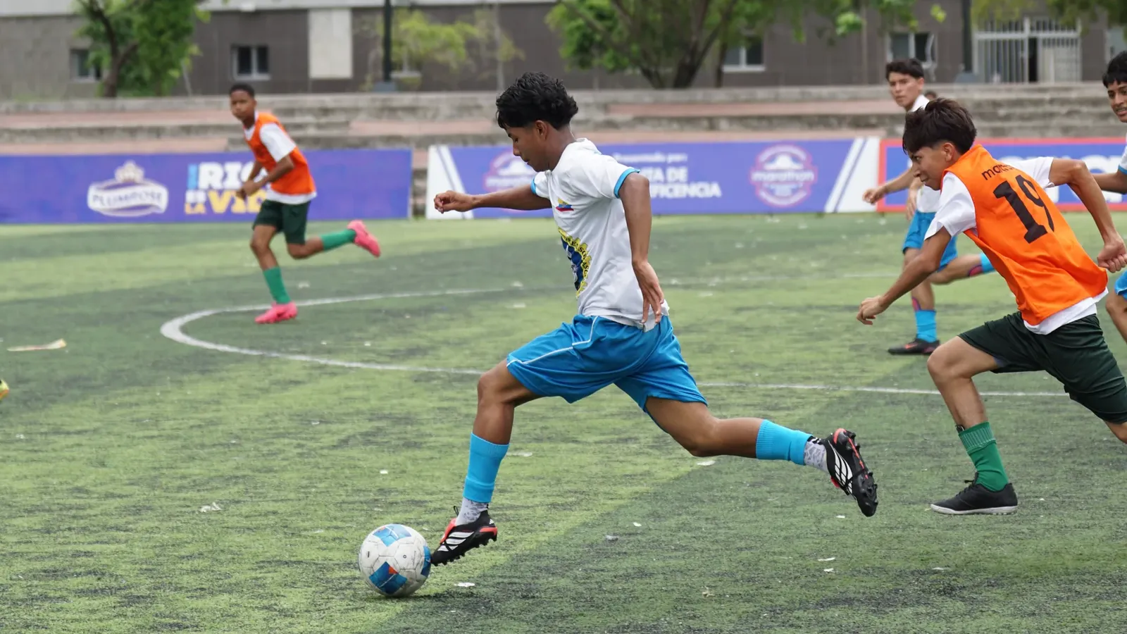 U.E. PADRES SOMASCOS EL CENACULO vs U.E. PROVINCIA DE TUNGURAHUA. U15