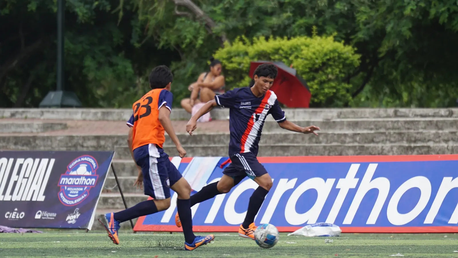 U.E. DOLORES CACUANGO VS. U.E. RÉPLICA AGUIRRE ABAD. U17M