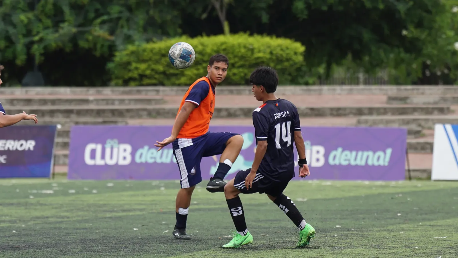 U.E. DOLORES CACUANGO VS. U.E. RÉPLICA AGUIRRE ABAD. U17M