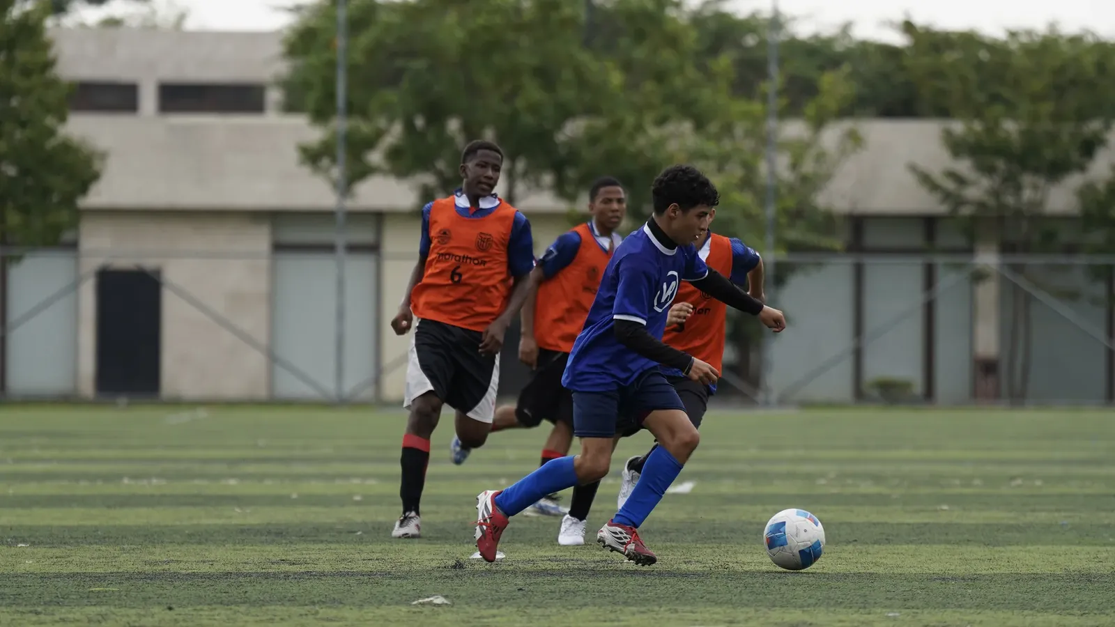 U.E. VICENTE ROCAFUERTE vs U.E. VIOLETA LUNA CARRERA .U15