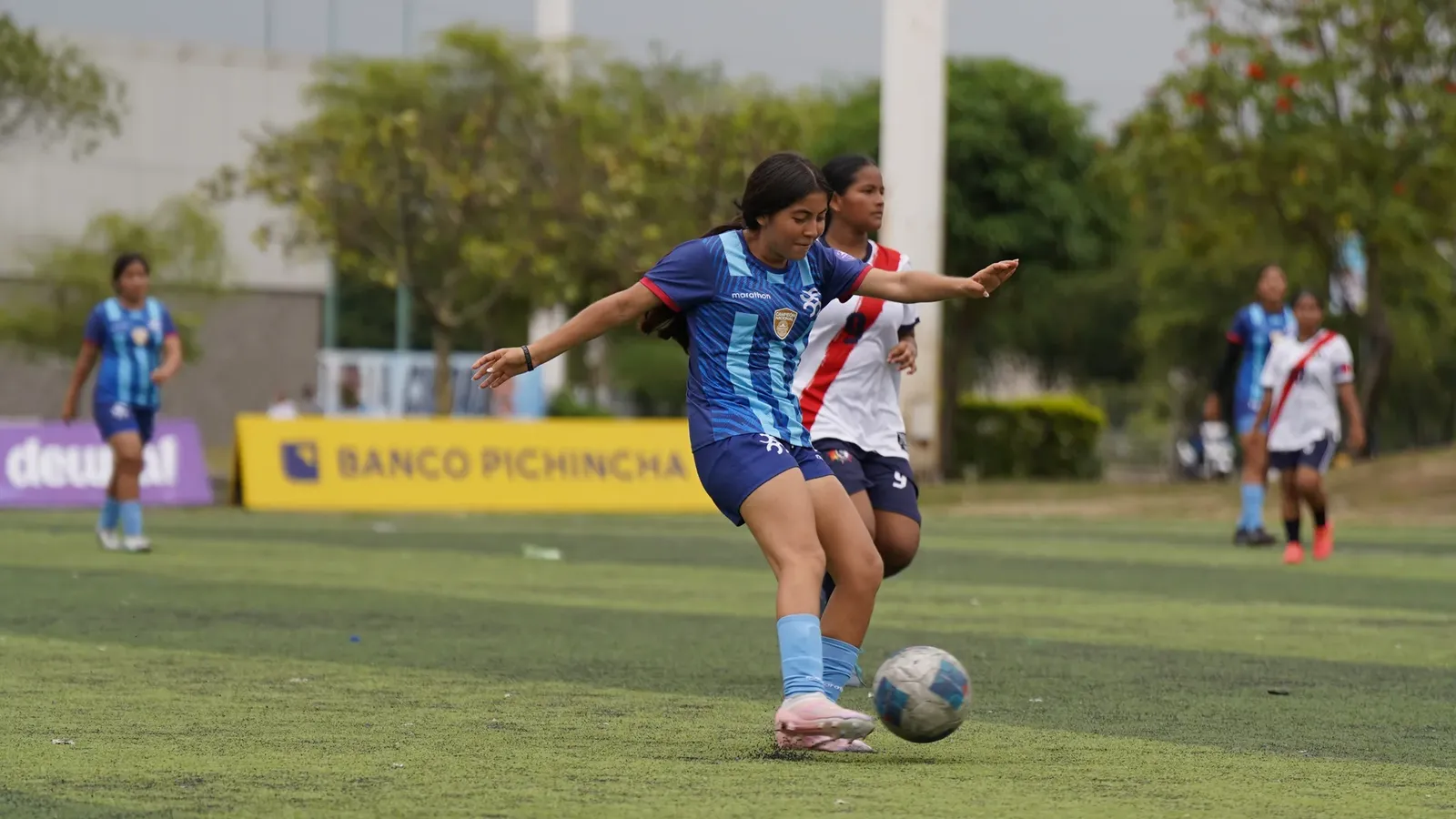U.E. DOLORES CACUANGO vs U.E. MIRAFLORES. U15 F