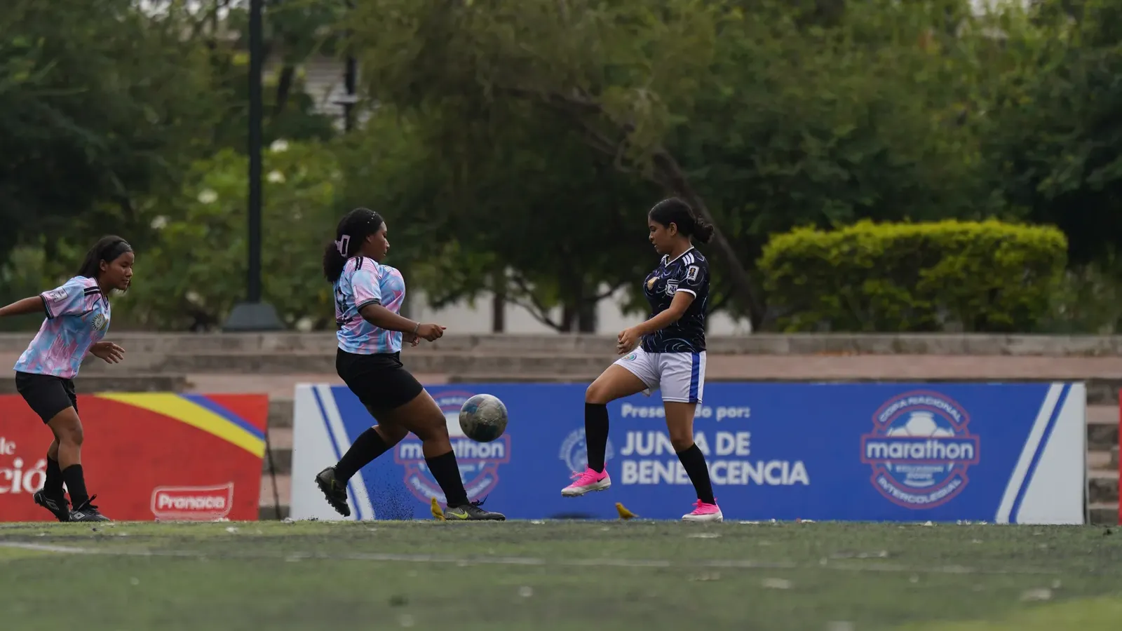 U.E. VEINTIOCHO DE MAYO vs U.E. VIOLETA LUNA CARRERA. U17 F