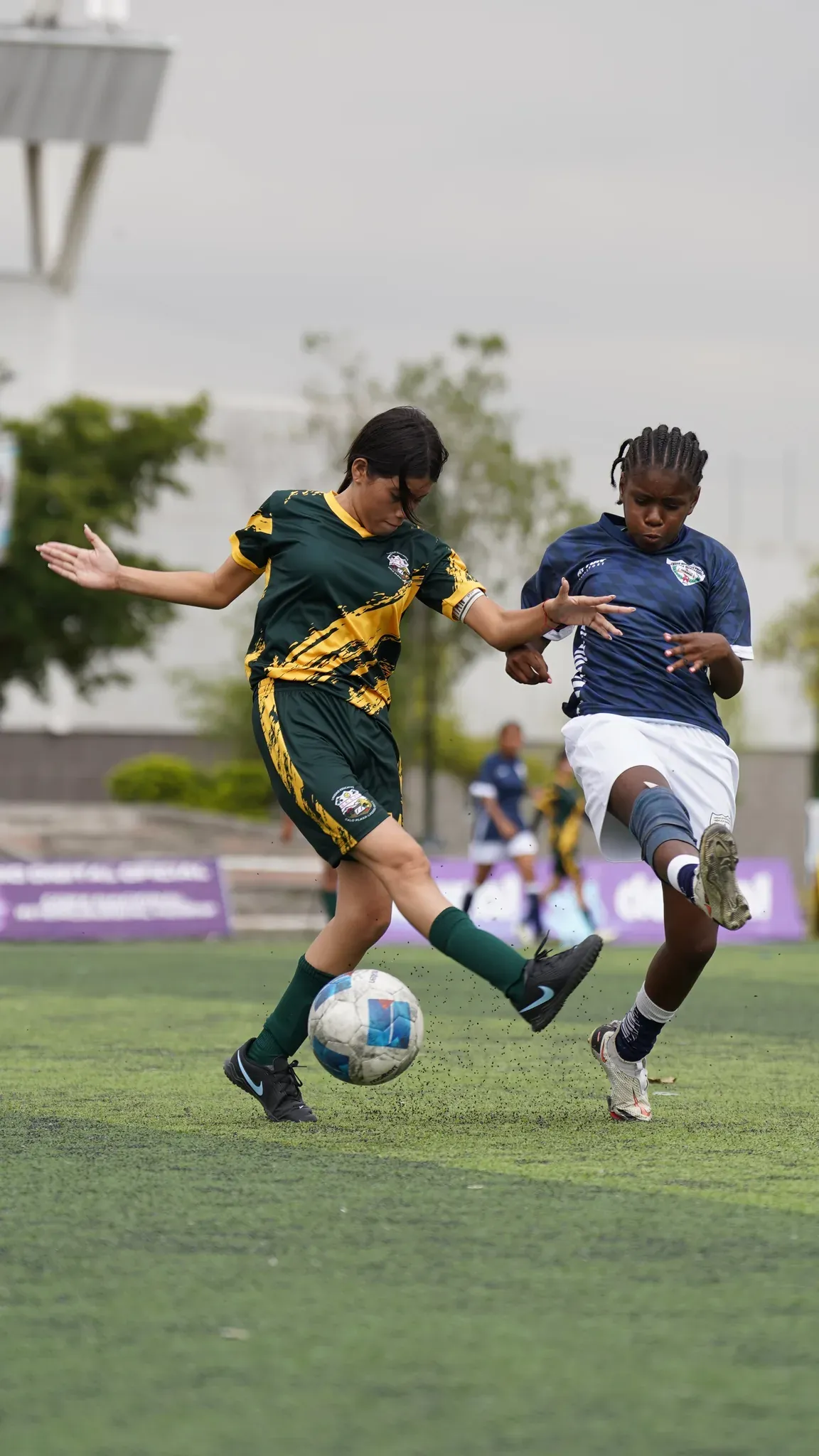 U.E. RÉPLICA GUAYAQUIL vs U.E. GALO PLAZA LASSO. U15 F