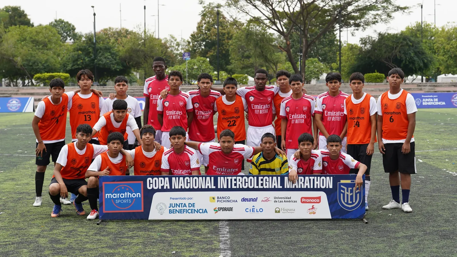 U.E. EMILIO ESTRADA CARMONA vs U.E. RÉPLICA AGUIRRE ABAD. U17