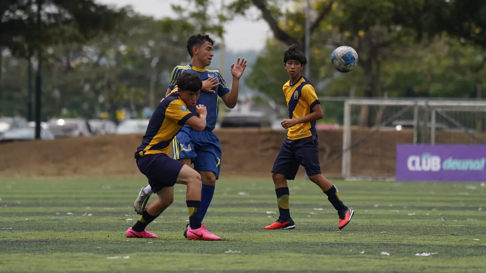 U.E. FISCAL AGUIRRE ABAD vs U.E. EL LIBERTADOR. U17