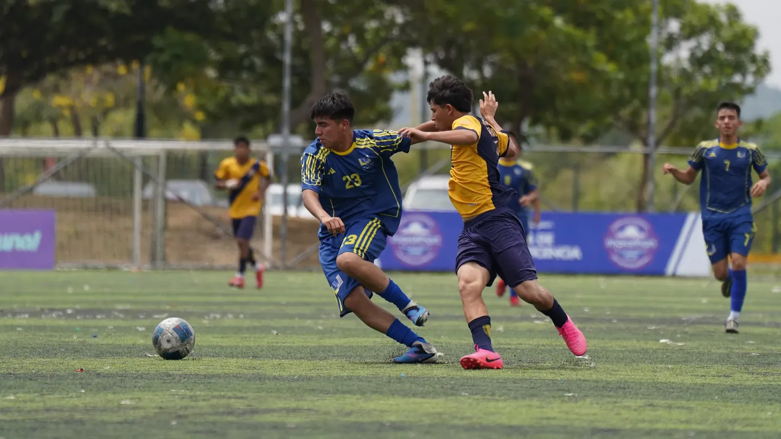 U.E. FISCAL AGUIRRE ABAD vs U.E. EL LIBERTADOR. U17
