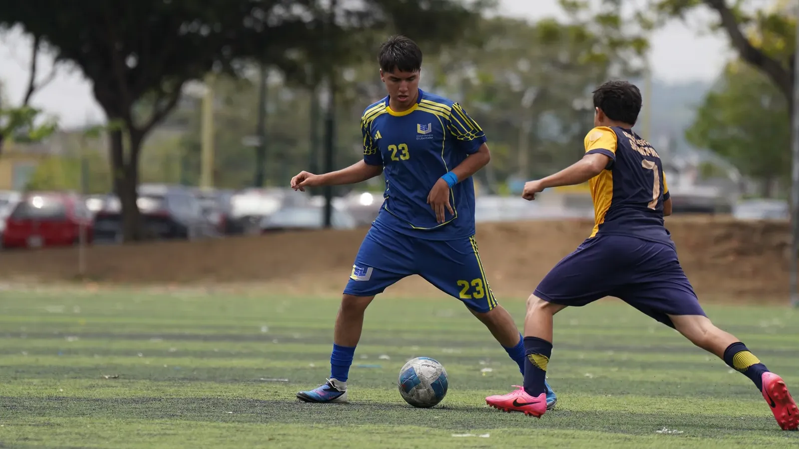 U.E. FISCAL AGUIRRE ABAD vs U.E. EL LIBERTADOR. U17