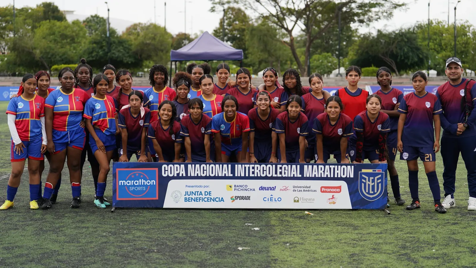 U.E. PROVINCIA DE LOJA vs U.E. RÉPLICA 28 DE MAYO. U17 F