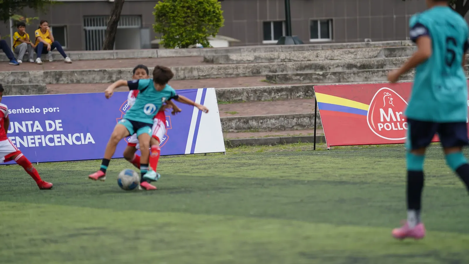COLEGIO MENOR SAMBORONDÓN vs U.E. EMILIO ESTRADA CARMONA. U13