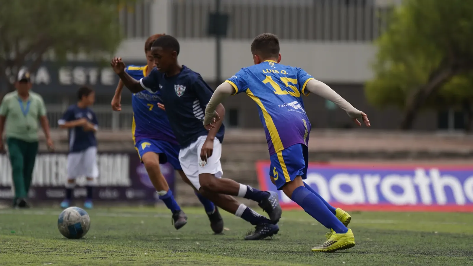 U.E RÉPLICA GUAYAQUIL vs U.E. NUEVO MUNDO. U13