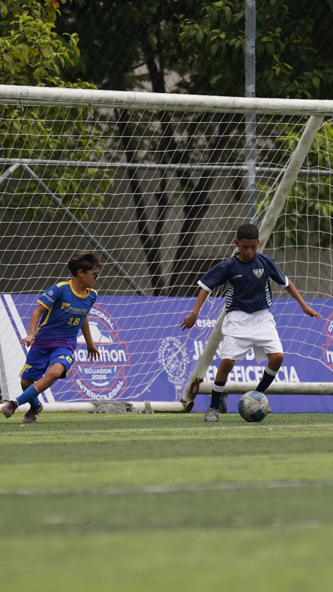 U.E RÉPLICA GUAYAQUIL vs U.E. NUEVO MUNDO. U13