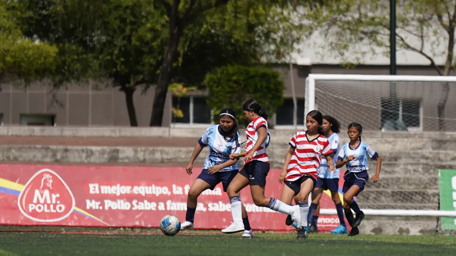 U.E. FISCAL GUAYAQUIL vs ESCUELA ALEJANDRO CARRIÓN AGUIRRE. U15 F