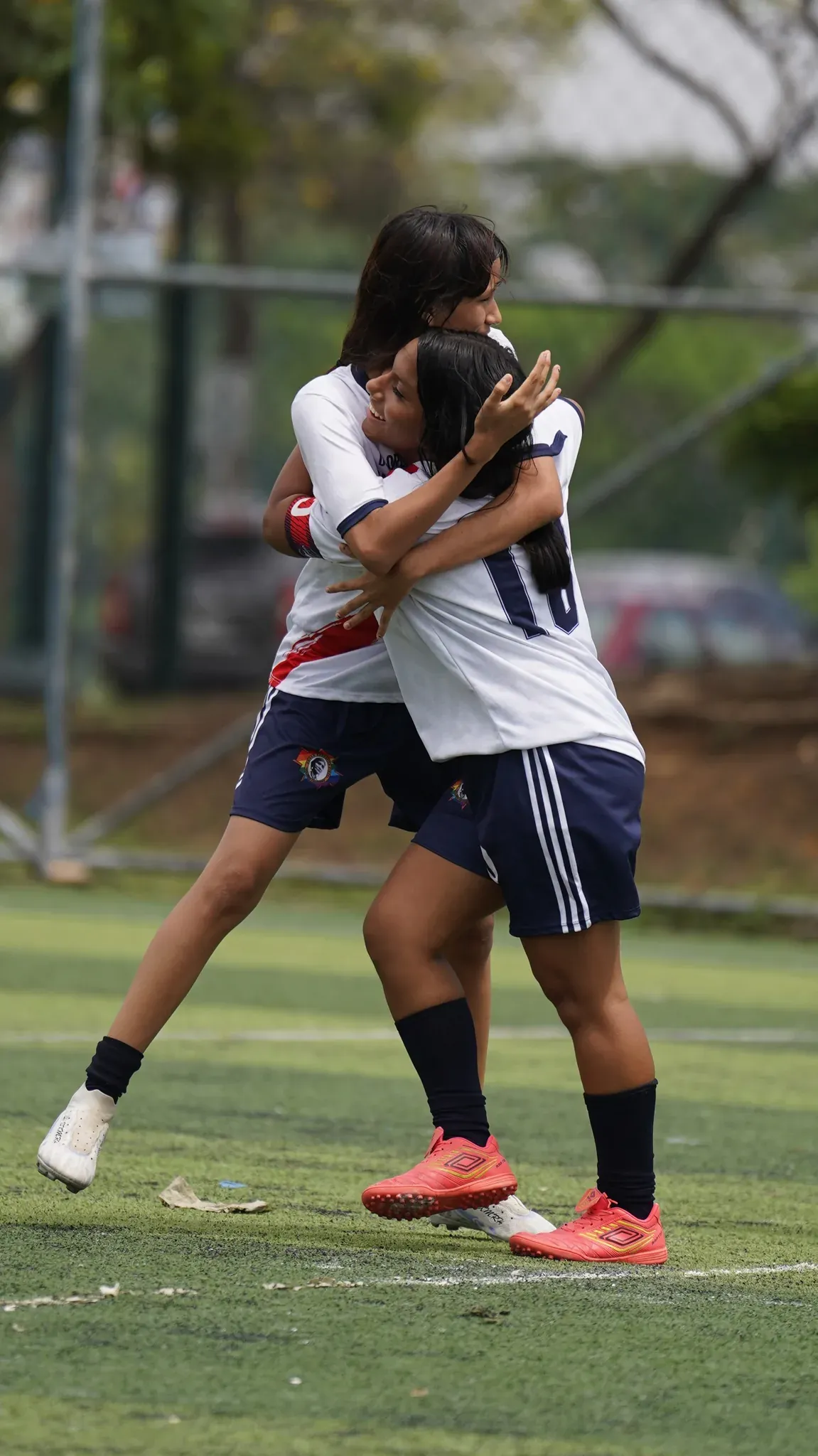 U.E. DOLORES CACUANGO vs U.E. CAMPOS COELLO. U15 F