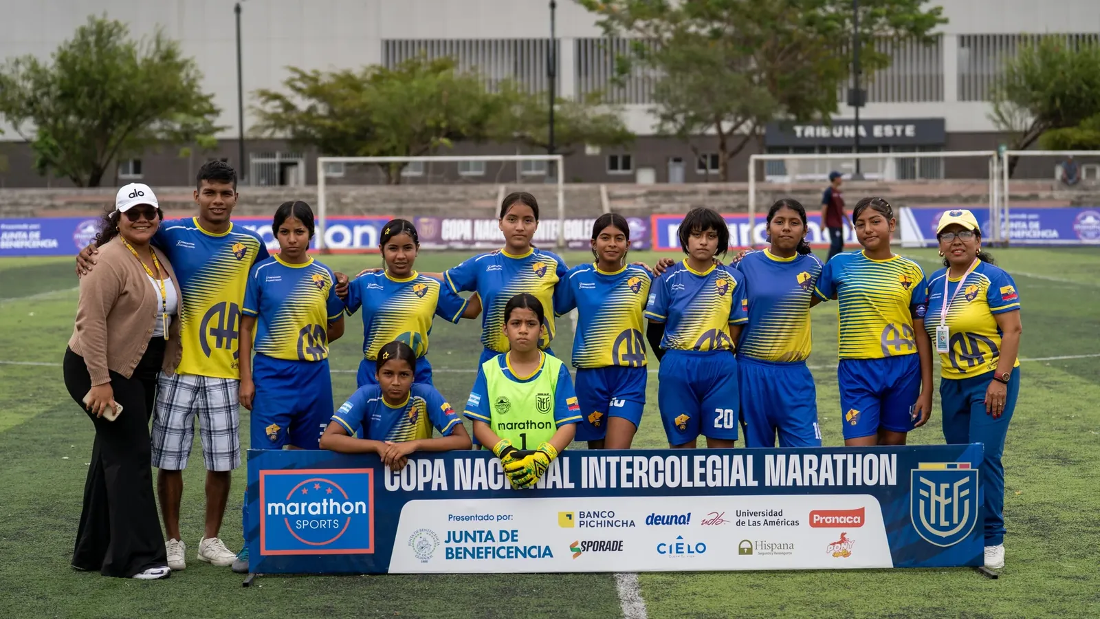 U.E. RÉPLICA GUAYAQUIL vs U.E. FISCAL AGUIRRE ABAD. U15 F
