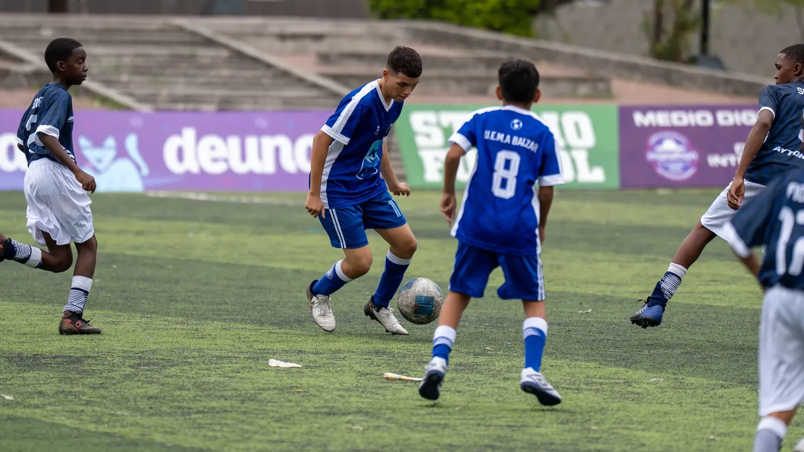 U.E RÉPLICA GUAYAQUIL vs U.E. MUNDO DE ALEGRÍA. U13