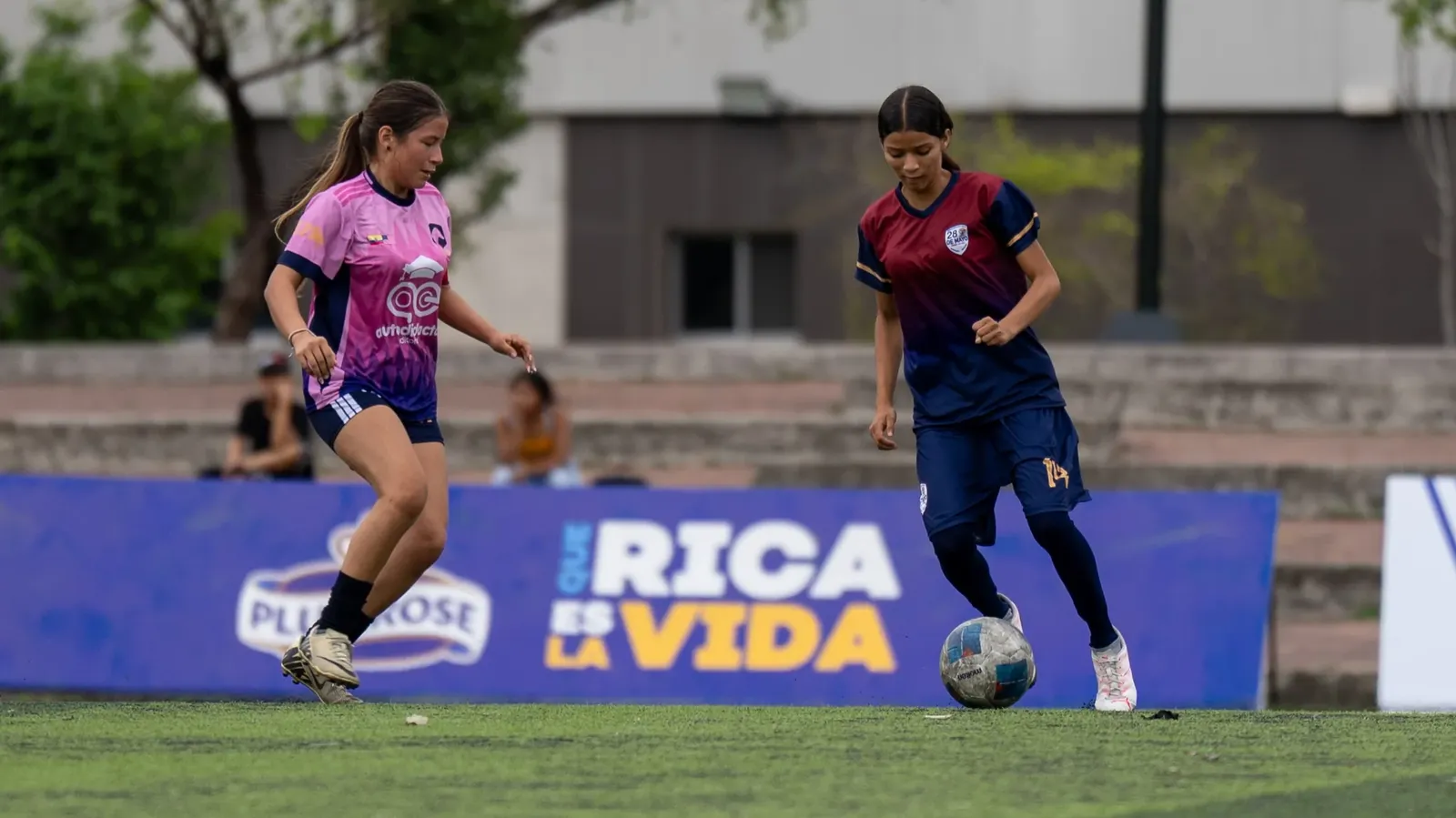 U.E. RÉPLICA 28 DE MAYO vs LICEO LOS DELFINES. U17 F