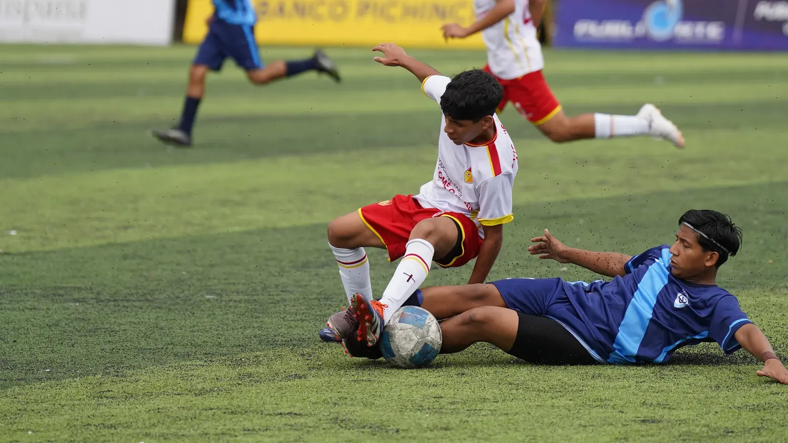 U.E. BARTOLOMÉ GARELLI vs U.E. DOMINGO SAVIO. U15