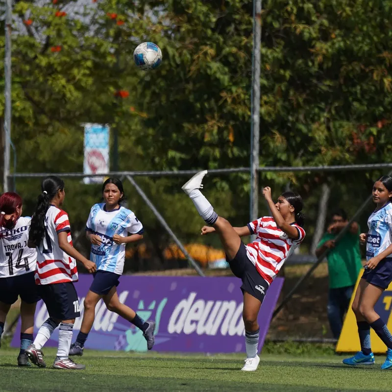 U.E. FISCAL GUAYAQUIL vs ESCUELA ALEJANDRO CARRIÓN AGUIRRE. U15 F