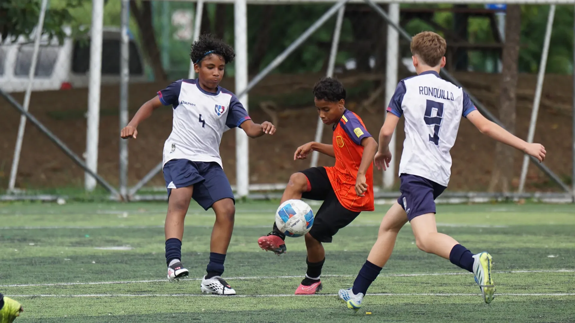 Thomas More golea 5-0 a Violeta Luna Carrera en la categoría U13