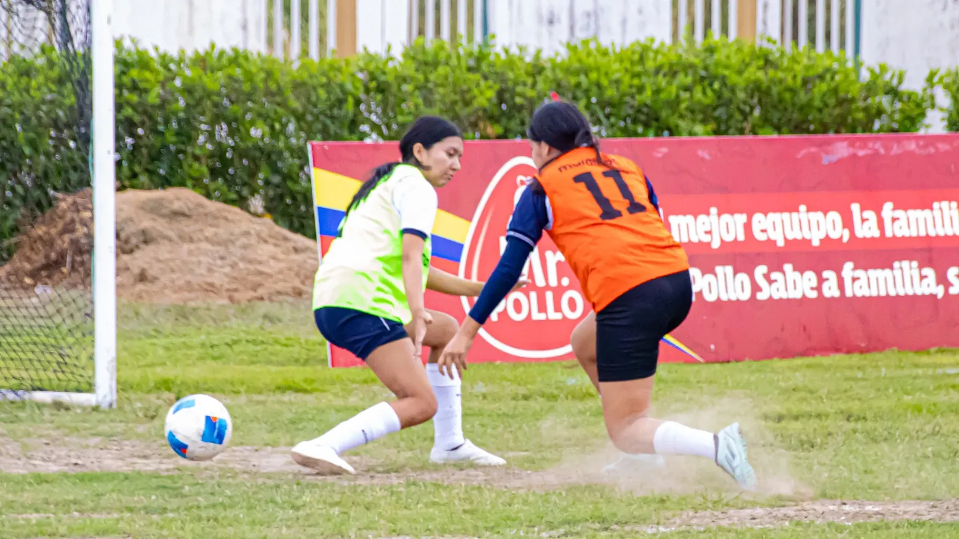 ¡Triplete por triplete! José Ochoa e Ismael Pérez empatan en un partidazo
