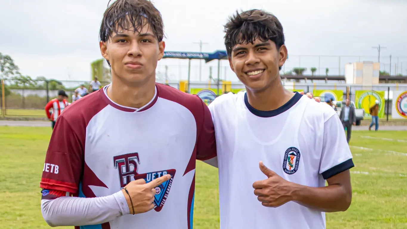 Machala abre con remontada: Ismael Pérez Pazmiño revierte un 0-2