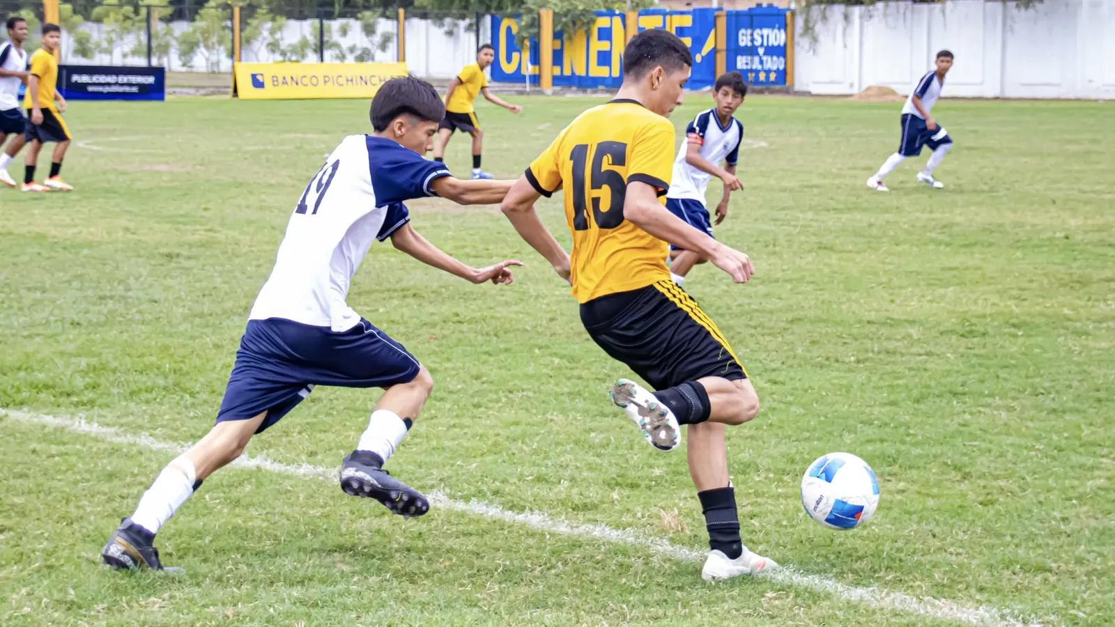 U.E. DR. JOSÉ OCHOA LEÓN vs U.E. COMIL 3. U15