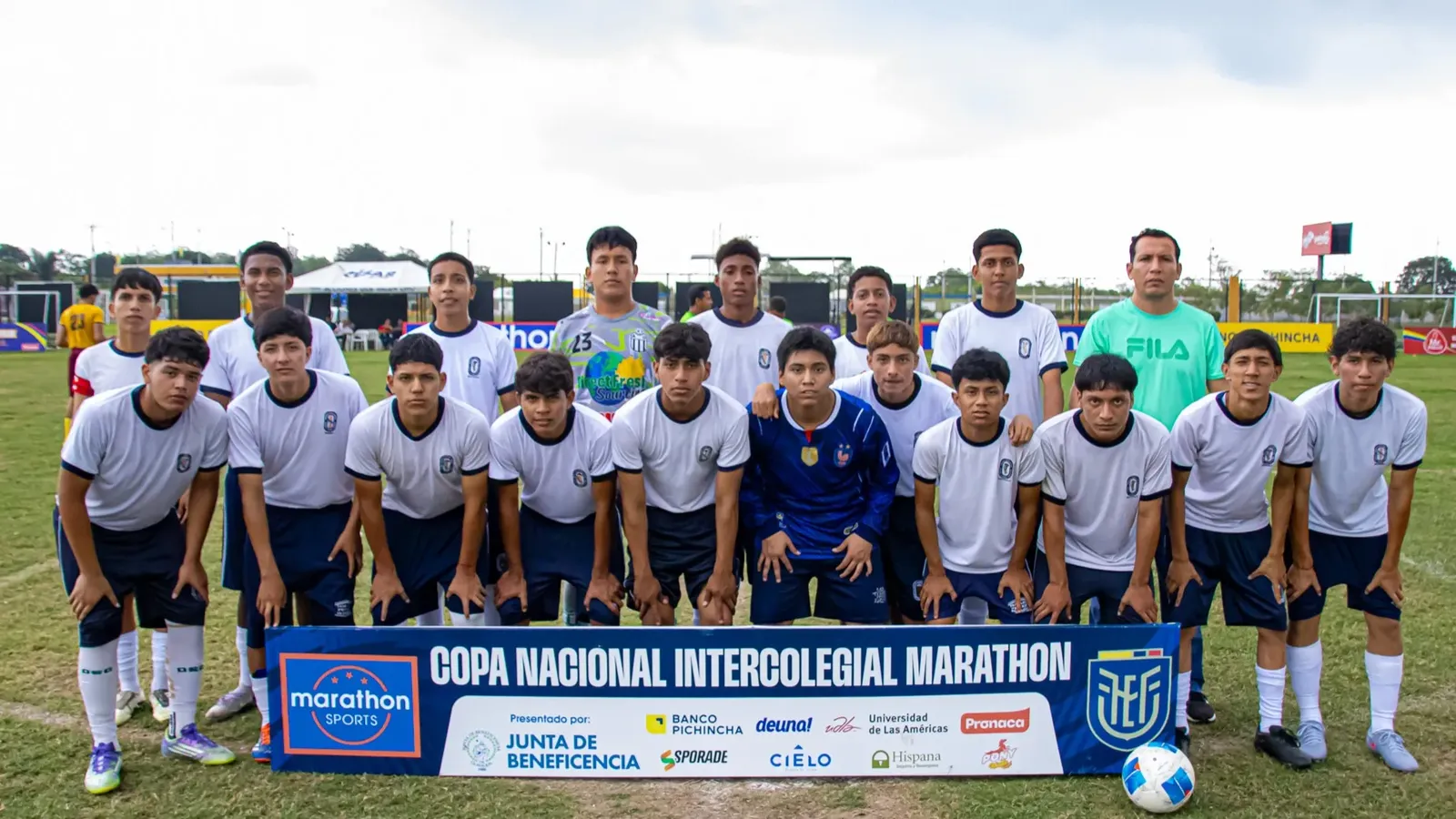 U.E. CARMEN MORA DE ENCALADA vs U.E. JUAN MONTALVO FIALLOS U17