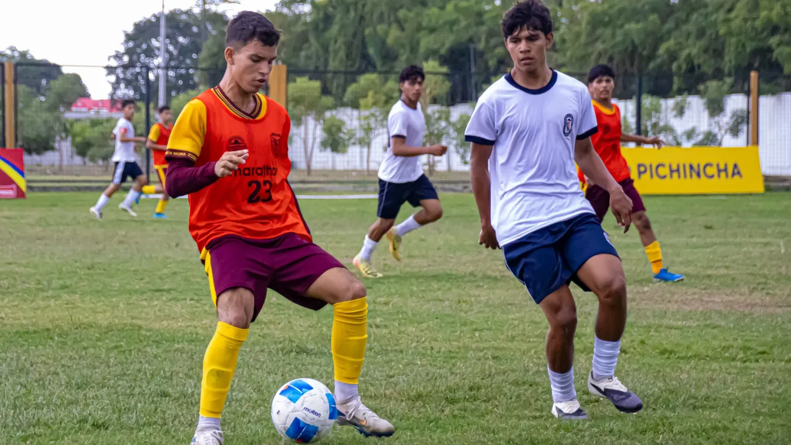 U.E. CARMEN MORA DE ENCALADA vs U.E. JUAN MONTALVO FIALLOS U17
