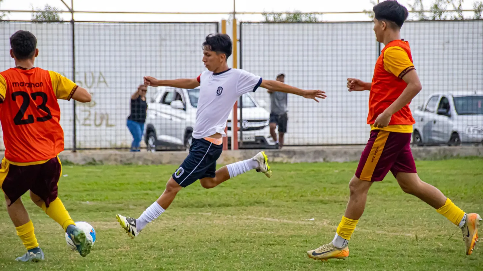 U.E. CARMEN MORA DE ENCALADA vs U.E. JUAN MONTALVO FIALLOS U17