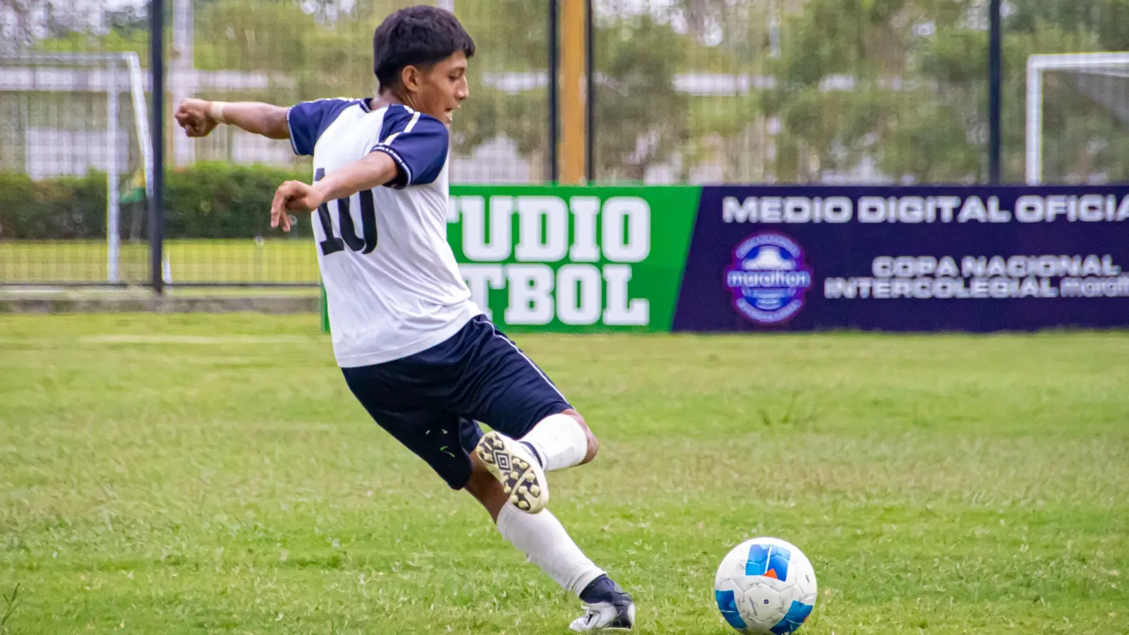 U.E. DR. JOSÉ OCHOA LEÓN vs U.E. ROMEO MURILLO PAZMIÑO. U15
