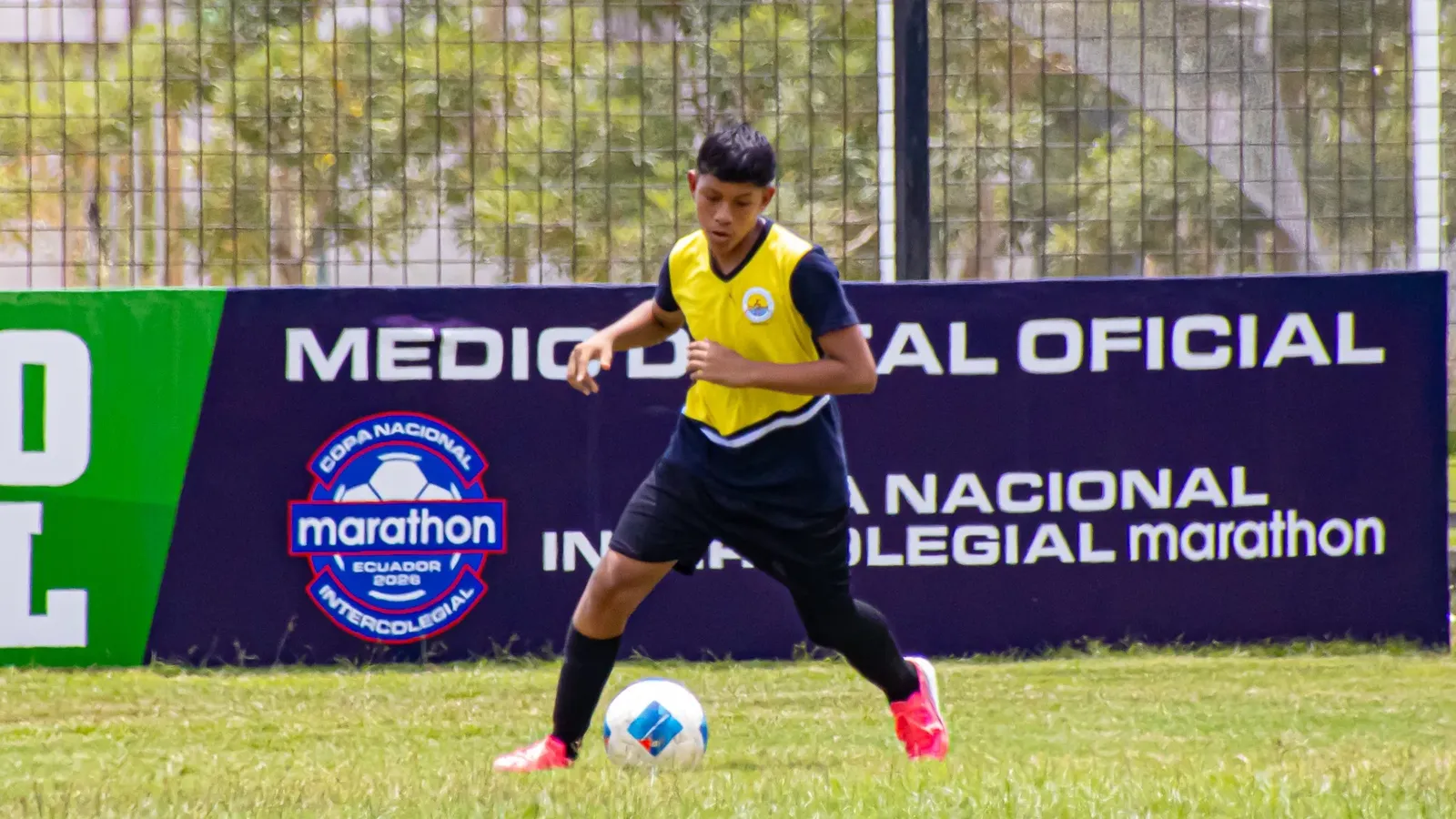 U.E. JUAN MONTALVO FIALLOS vs U.E. SEIS DE OCTUBRE. U15