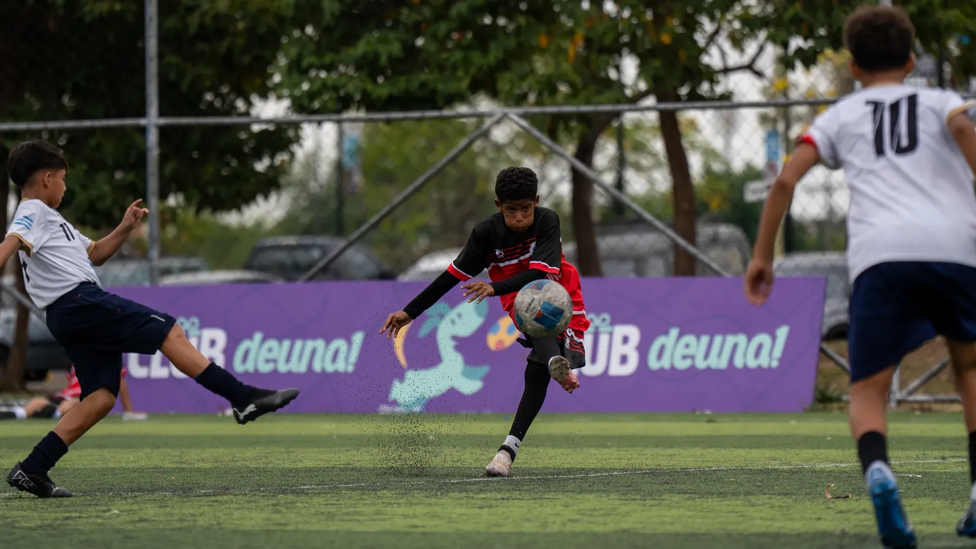 Vicente Rocafuerte se impone en su debut