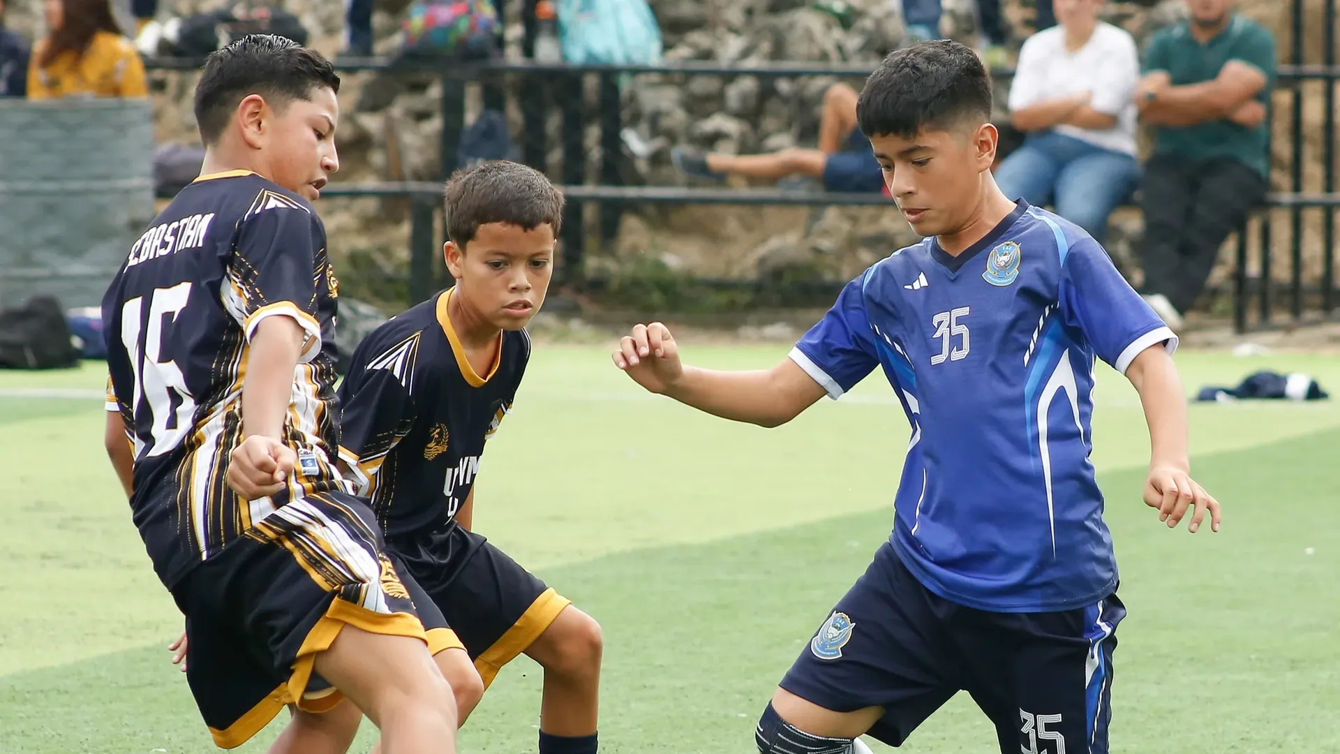 Veinticuatro de Mayo vence 5-3 a FAE#4 Manta