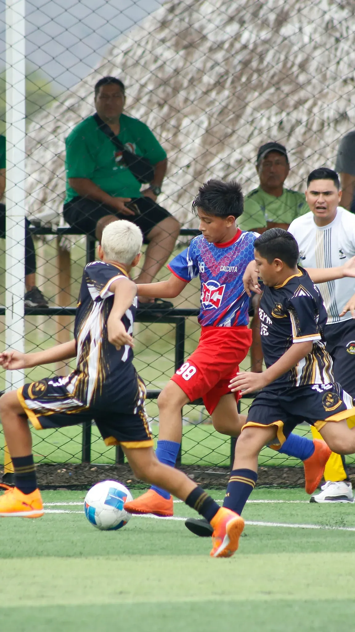 U.E. VEINTICUATRO DE MAYO vs U.E. TERESA DE CALCUTA. U13