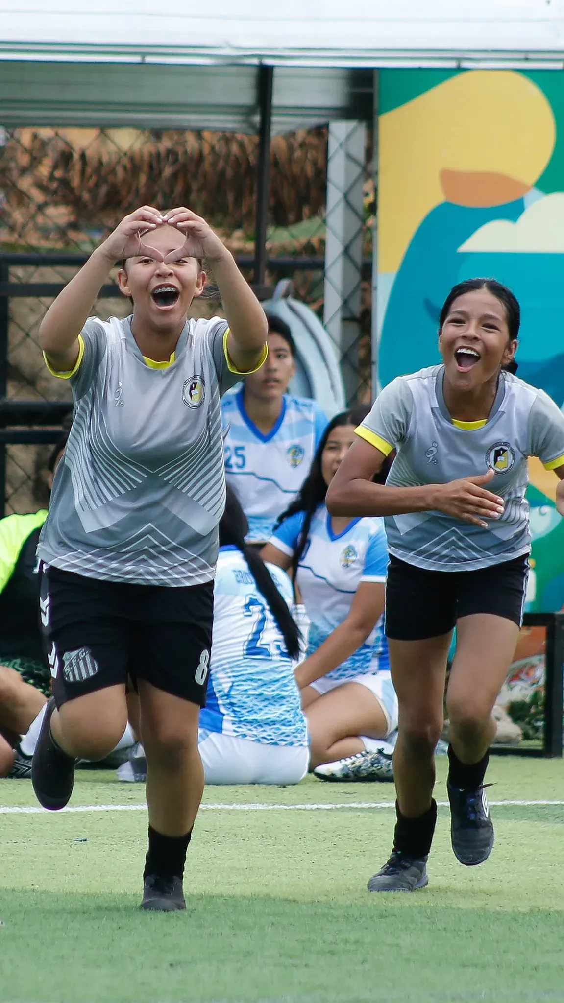 U.E. TARQUI vs U.E. PAQUISHA. U17 F